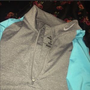 Nike pro Half ZIP